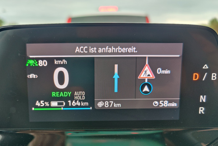 Die Fahrassistenzsysteme ermöglichen ein automatisiertes Stop-and-go-Fahren auf der Autobahn. (Foto: Friedhelm Greis/Golem.de)