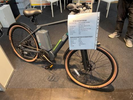 Ein wasserstoffbetriebenes E-Bike (Bild: Mario Keller)
