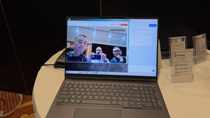 AI Now kann auch eine Videoschleife erzeugen, die dann etwa in Teams abgespielt wird. (Bild: Martin Wolf/Golem.de)