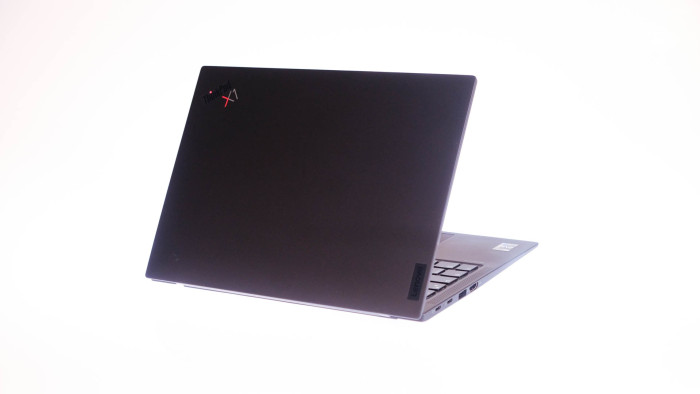 Lenovo Thinkpad X1 Carbon Gen 11 (Bild: Oliver Nickel/Golem.de)