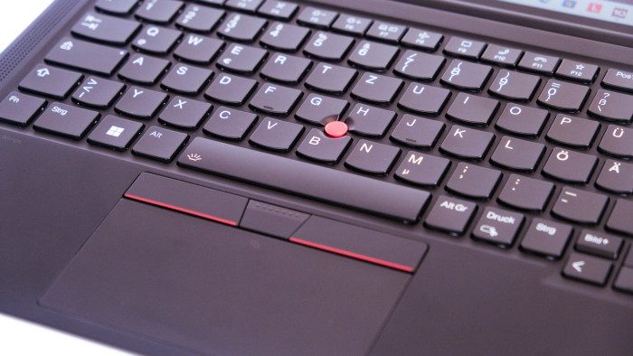Lenovo Thinkpad X1 Carbon Gen 11 (Bild: Oliver Nickel/Golem.de)