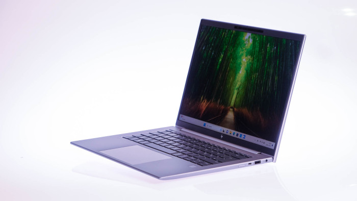 HP Zbook Firefly 14 (Bild: Oliver Nickel/Golem.de)