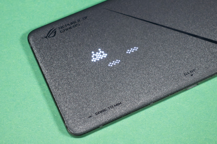 Die LEDs können verschiedene Animationen darstellen. (Bild: Tobias Költzsch/Golem.de)