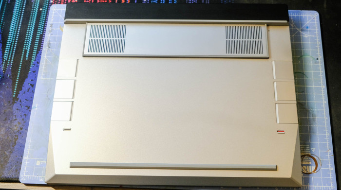 An der Rückseite können wir die Module aus- und einbauen. (Bild: Oliver Nickel/Golem.de)