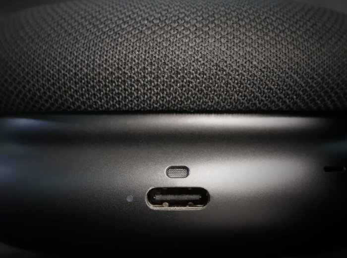 Der fertige Umbau mit USB-C-Anschluss (Bild: Ken Pillonel)