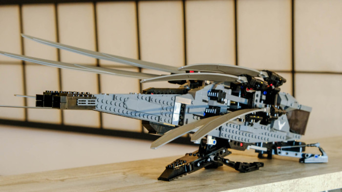 Lego Dune Atreides Royal Ornithopter 10327 (Bild: Oliver Nickel/Golem.de)