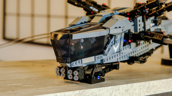 Lego Dune Atreides Royal Ornithopter 10327 (Bild: Oliver Nickel/Golem.de)