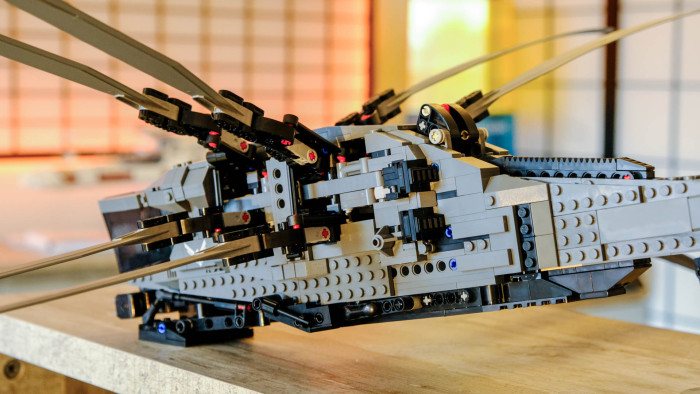 Lego Dune Atreides Royal Ornithopter 10327 (Bild: Oliver Nickel/Golem.de)