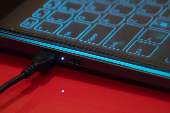 Die Tastatur wird nur eingeblendet. (Bild: Martin Wolf/Golem.de)