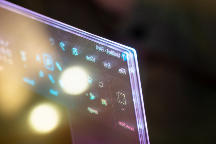 Der Rand des Displays (Bild: Martin Wolf/Golem.de)