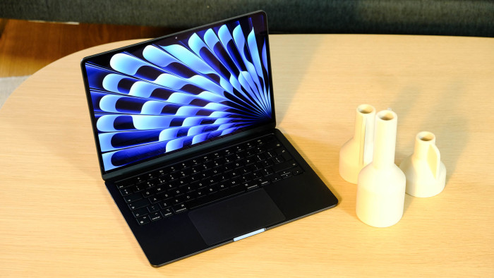 Macbook Air 13 M3 (Bild: Oliver Nickel/Golem.de)