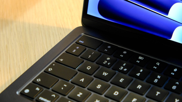 Macbook Air 13 M3 (Bild: Oliver Nickel/Golem.de)