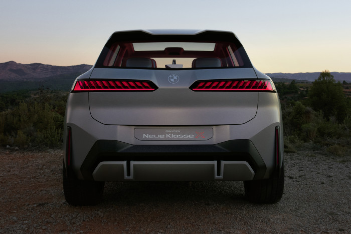 Vom äußeren Design her wirkt die Studie recht konventionell. (Foto: BMW)