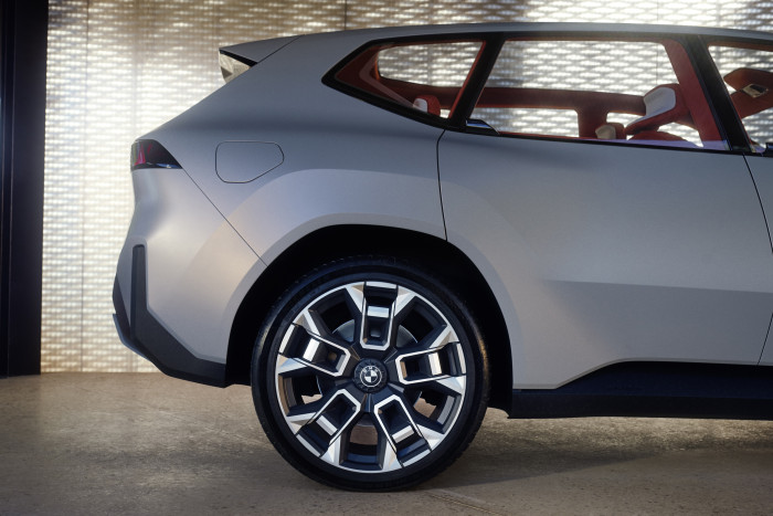 Allerdings hat BMW deutliche Fortschritte beim Elektroantrieb und der Akkutechnik angekündigt. (Foto: BMW)