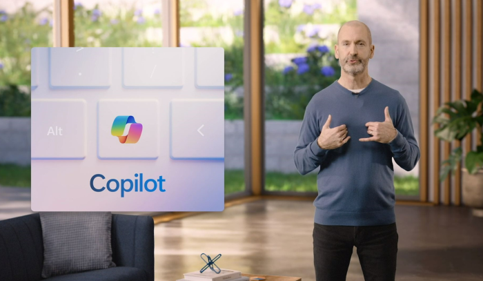 Copilot-Taste bei Surface (Bild: Microsoft)