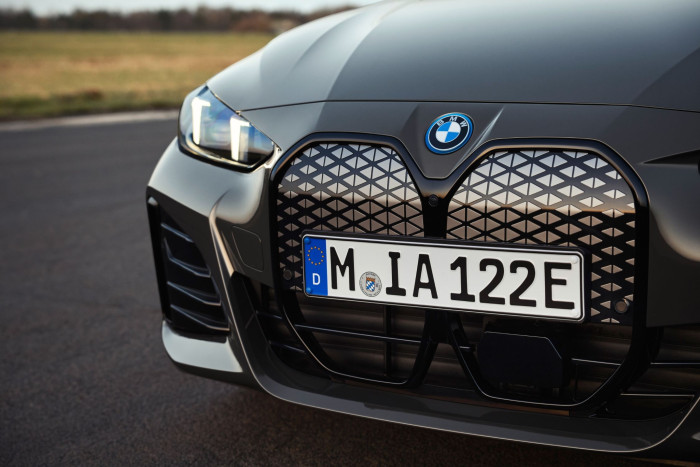 BMW i4 eDrive 40 (Bild BMW)