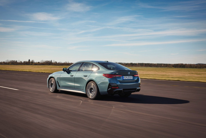 BMW i4 M50 xDrive (Bild: BMW)