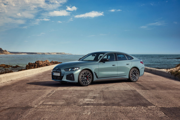 BMW i4 M50 xDrive (Bild: BMW)