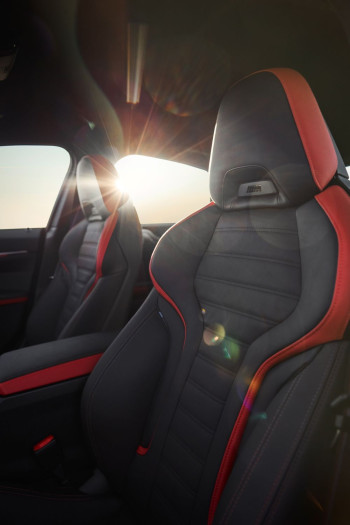 BMW i4 M50 xDrive (Bild: BMW)