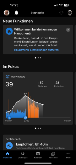 Die Gestaltung setzt auf unterschiedlich große Kacheln. (Bild: Garmin/Screenshot: Golem.de)