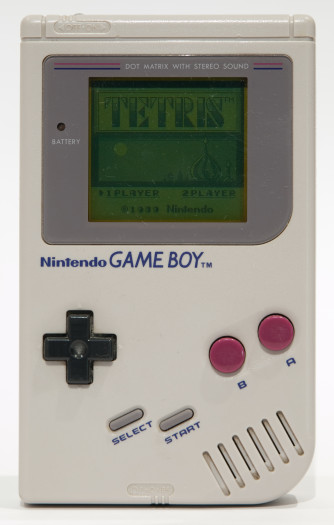 Der Titelbildschirm von Tetris auf dem Game Boy Classic. (Quelle: William Warby / Wikipedia)
