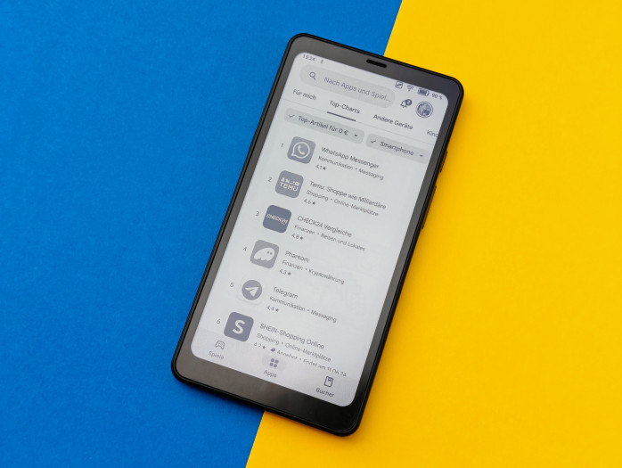 Dank Google-Unterstützung können Nutzer Apps aus dem Play Store installieren. (Bild: Tobias Költzsch/Golem.de)