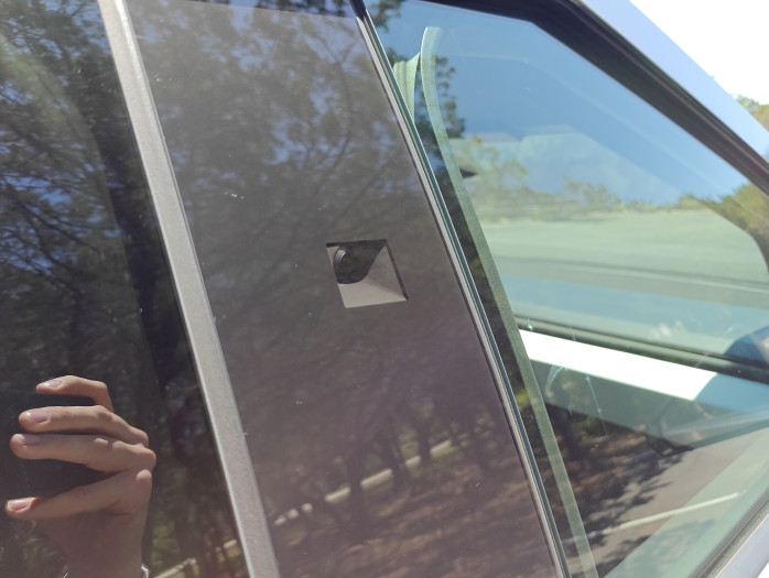 Der Cybertruck bietet dank verschiedener Kameras während der Fahrt gute Einblicke in die Umgebung. (Bild: Tobias Költzsch/Golem.de)