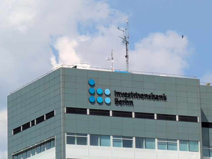 Aufnahmen bei voller 8-facher Digitalvergrößerung sind noch brauchbar, der Qualitätsverlust ist aber sichtbar. (Bild: Tobias Költzsch/Golem.de)