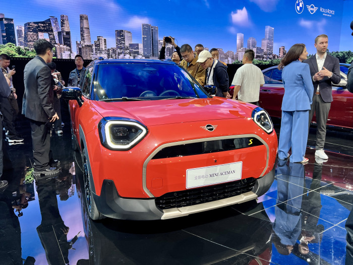 Mini zeigt in China den elektrischen Aceman, die mittlere Mini-Größe zwischen Cooper und Countryman. (Bild: Dirk Kunde)
