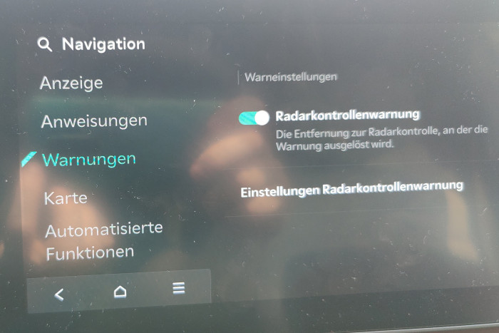 Hilfreich ist jedoch die Radarkontrollenwarnung. (Foto: Friedhelm Greis/Golem.de)