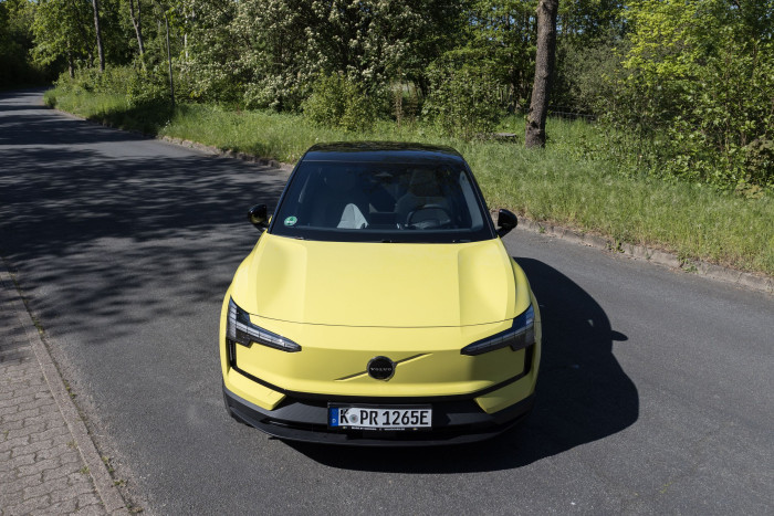 Thors Hammer diente als Inspiration für die Form der Frontlichter. (Bild: Werner Pluta/Golem.de)