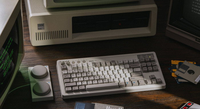 Die M Edition von 8Bitdo (Bild: 8Bitdo)