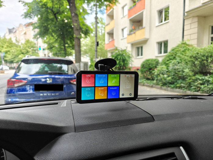 Das CL630 in unserem Testfahrzeug (Bild: Tobias Költzsch/Golem.de)