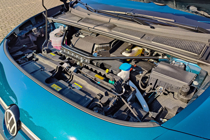 Keinen Stauraum gibt es hingegen unter der Fronthaube. (Foto: Martin Wolf/Golem.de)