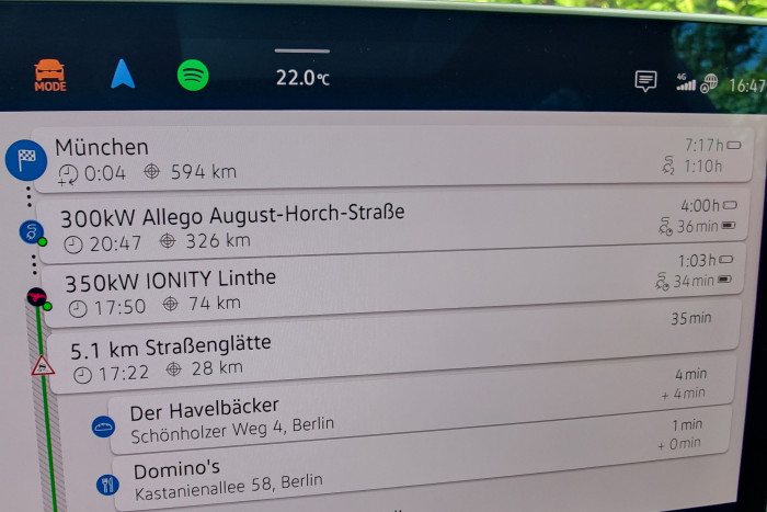 Die Routenplanung mit Ladestopps ist bei VW inzwischen vorbildlich. (Foto: Friedhelm Greis/Golem.de)