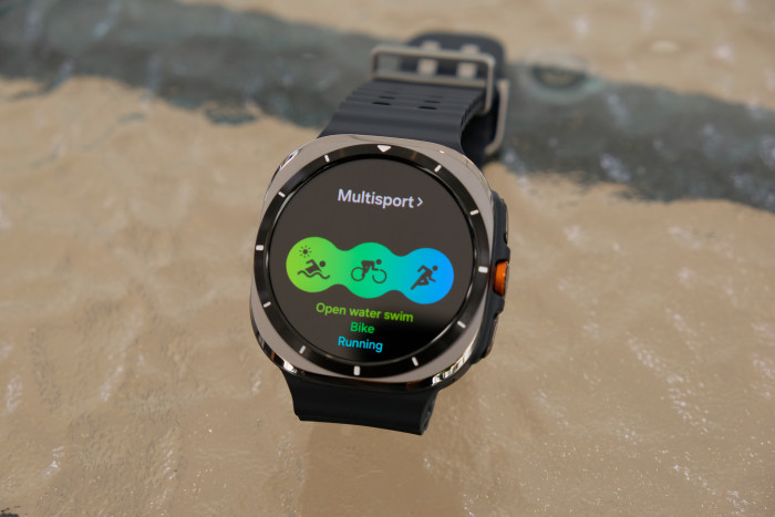 Neu ist die Multisport-Kachel für Triathleten. (Bild: Tobias Költzsch/Golem.de)