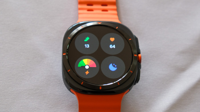 Eine Übersicht mit etwas wichtigeren Informationen. (Bild: Peter Steinlechner/Golem.de)