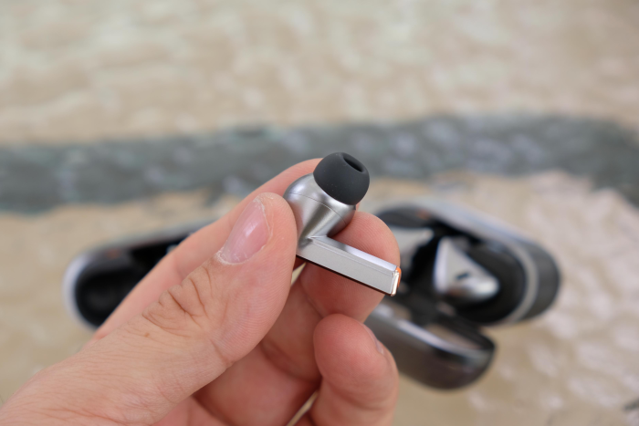 Die neue Galaxy-Buds-3-Modellreihe (Bild: Tobias Költzsch/Golem.de)