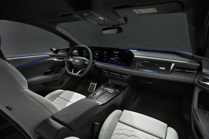 Der Innenraum ist vergleichbar mit dem des Q6. (Foto: Audi)