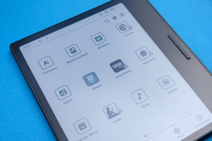 Aufgrund der verwendeten Technologie sind die Farben verhaltener als bei einem herkömmlichen Display. (Bild: Tobias Költzsch/Golem.de)