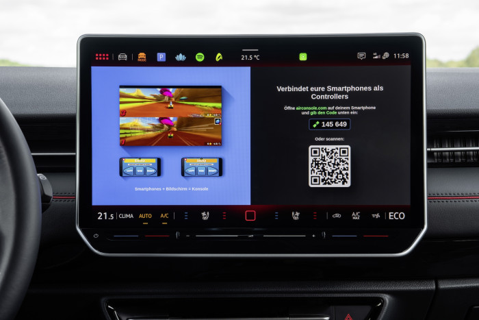 In der Ladepause Casual Games via Air Console spielen. Das eigene Smartphone dient als Controller. (Bild: VW)