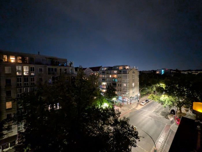 Die mit der Superweitwinkelkamera gemachten Bilder sind qualitativ merklich schlechter. (Bild: Tobias Költzsch/Golem.de)