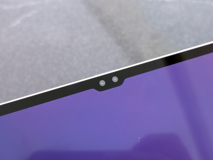 Für Frontaufnahmen stehen eine normale und eine sehr weitwinklige Kamera zur Verfügung. (Bild: Tobias Költzsch/Golem.de)