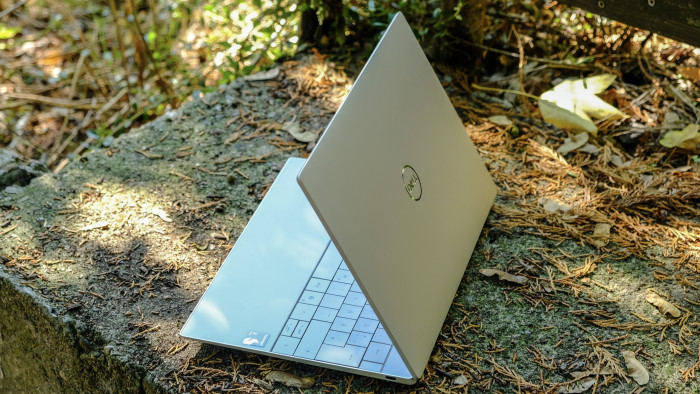 Dell XPS 13 9345 (Bild: Oliver Nickel/Golem.de)