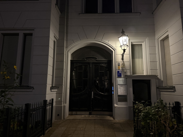 Lichtstimmungen gibt das iPhone 16 Pro sehr gut wieder. (Bild: Tobias Költzsch/Golem.de)