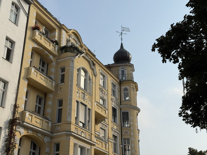 ... einen digitalen Zweifach-Zoom...