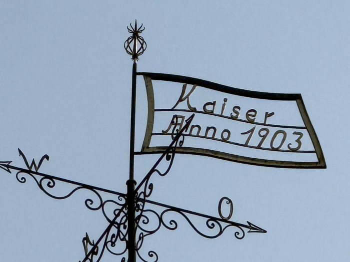 Außerdem sind natürlich Zwischenpositionen und bis zu 25-facher Digitalzoom möglich. (Bild: Tobias Költzsch/Golem.de)