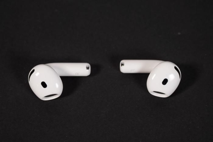 Airpods 4 ANC im Test (Bild: Martin Wolf/Golem.de)