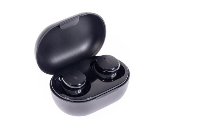 Quiet Comfort Earbuds 3 im Ladeetui (Bild: Martin Wolf/Golem.de)