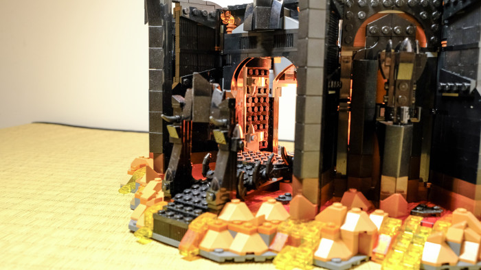 Lego Barad-Dur 10333 (Bild: Oliver Nickel/Golem.de)